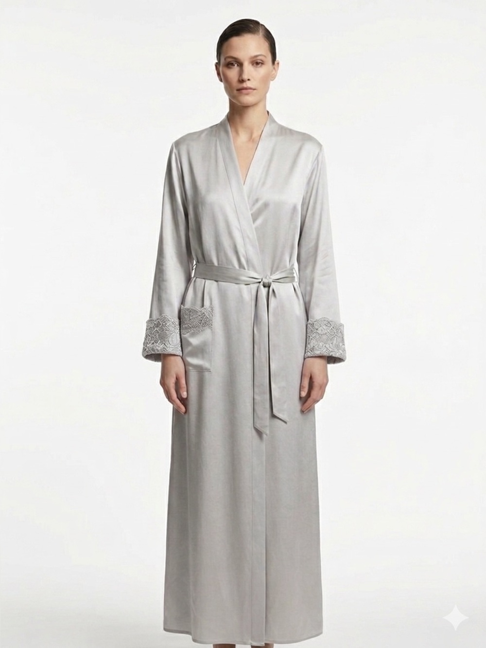 Vintage 90’s Donna Karan Intimates silver 100% silk robe with lace trim Medium